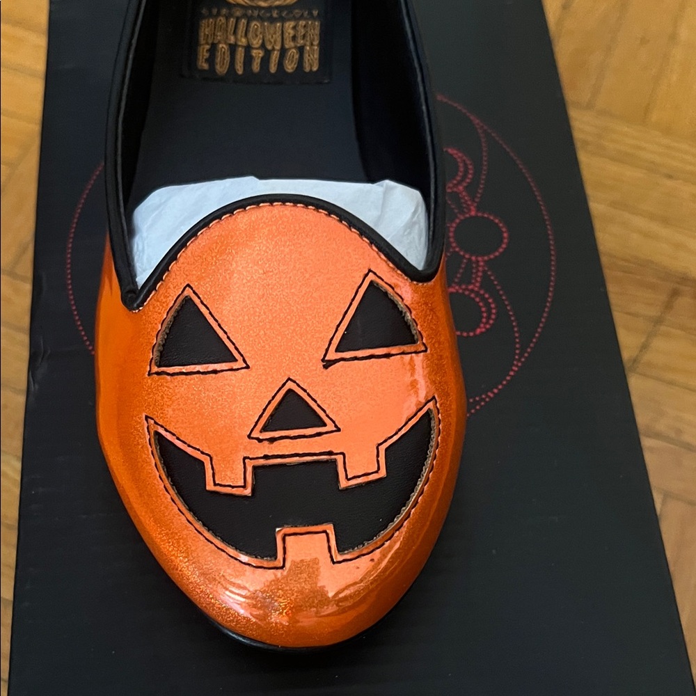 Holographic orange pumpkin flats - Picture 3 of 5